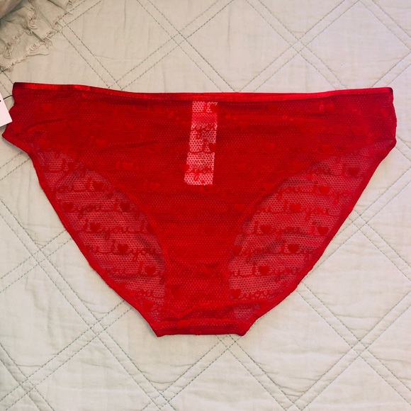 Red lace Calvin Klein bralette and panty set (M) - Picture 8 of 9